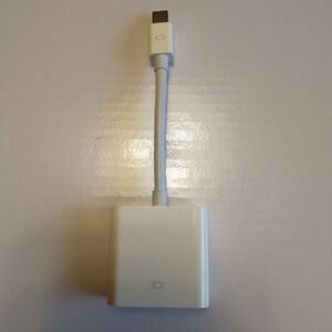 White Mini DisplayPort to HDMI Adapter